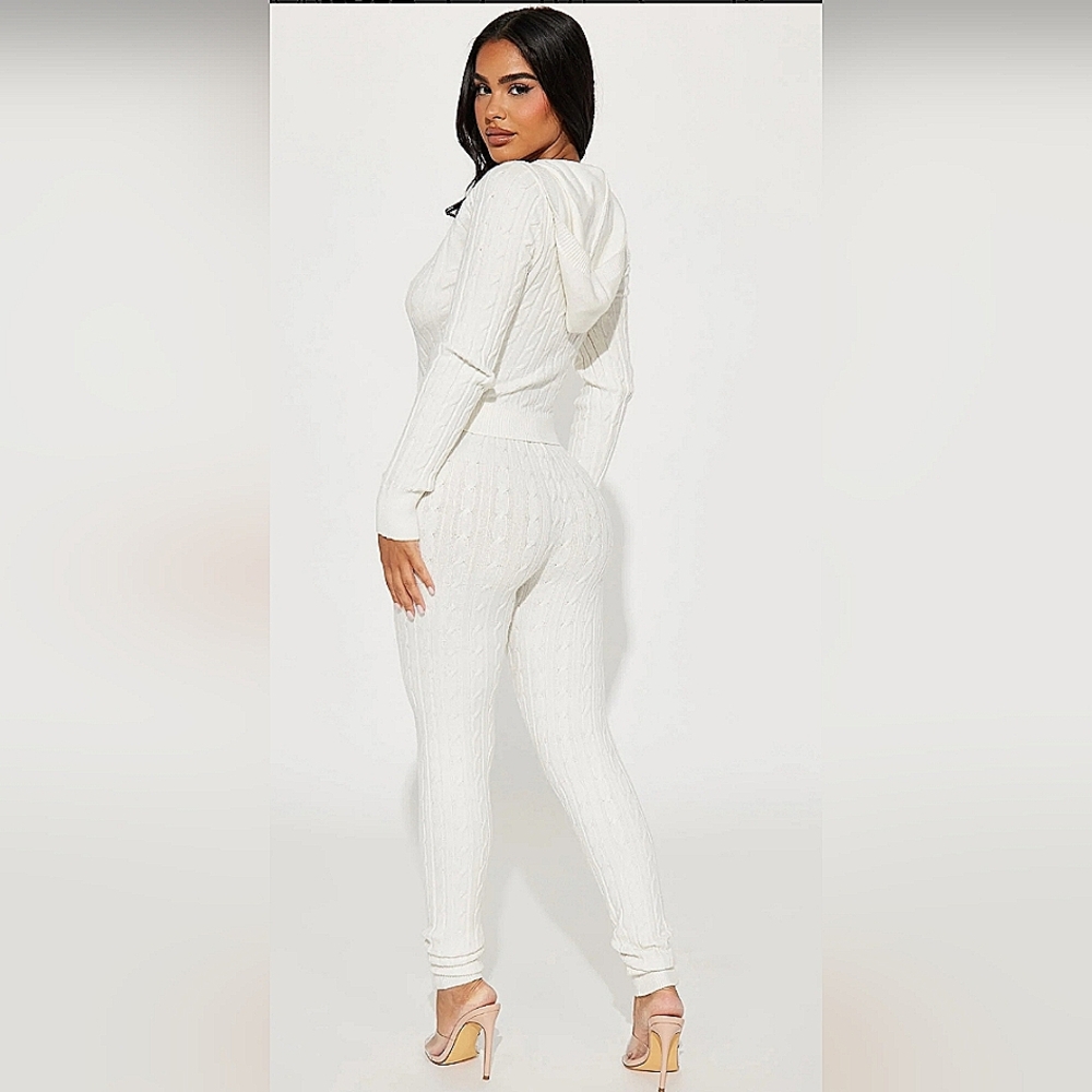 White Sweater Set Fashion nova  medium